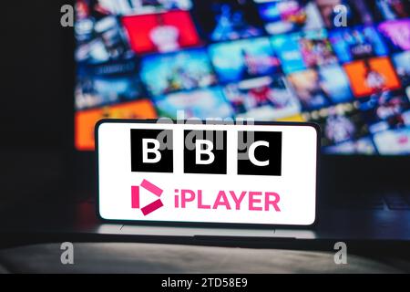 Sur cette photo, le logo BBC iPlayer est affiché sur l'écran d'un smartphone. (Photo Rafael Henrique / SOPA Images/Sipa USA) *** strictement à des fins éditoriales *** Banque D'Images