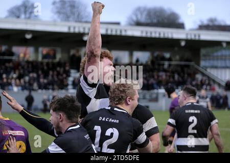 Kelso, Scottish Borders, Royaume-Uni. 16 décembre 2023. Scottish Premiership Rugby le 16 décembre 2023 au Kelso RFC, Poynder Park. Kelso RFC vs Marr Rugby Keith Melbourne (5) (Kelso RFC) célèbre après avoir marqué un essai. Score FT - 48 - 24 crédit : Rob Gray / freelance crédit : Rob Gray / Alamy Live News Banque D'Images