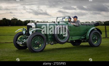 Bentley 6½ litre 1929, exposée au Race Day Airshow qui s'est tenu à Shuttleworth le 2 octobre 2023. Banque D'Images