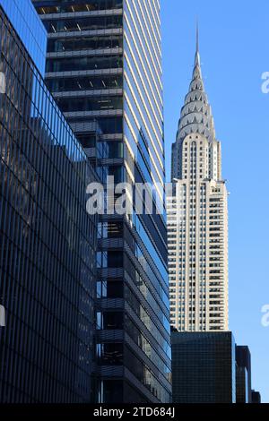 Chrysler Building sur la 42e rue dans le centre-ville de Manhattan, New York Banque D'Images