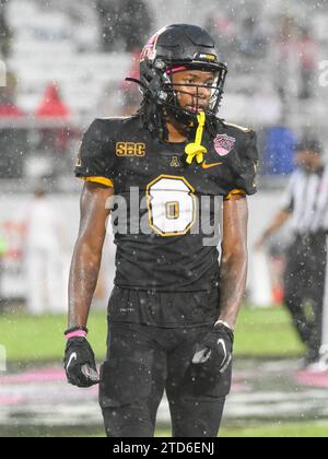 16 décembre 2023 : le receveur Dalton Stroman (8) de l'État des Appalaches lors d'un match de football de la NCAA dans les avocats du Mexico Cure Bowl entre les Appalachian State Mountaineers et les Redhawks de Miami au FBC Mortgage Stadium à Orlando, FL. Romeo T Guzman/Cal Sport Media Banque D'Images