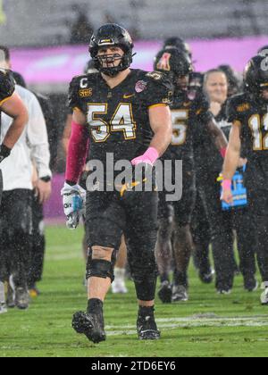 16 décembre 2023 : Isaiah Helms (54), joueur de ligne offensif de l'État des Appalaches, lors d'un match de football de la NCAA dans l'Avocados du Mexico Cure Bowl entre les Appalachian State Mountaineers et les Redhawks de Miami au FBC Mortgage Stadium à Orlando, FL. Romeo T Guzman/Cal Sport Media Banque D'Images