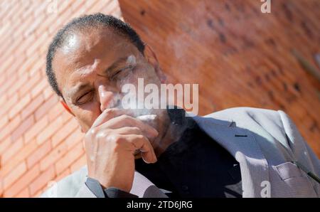 Madrid, 09/22/2015. Entretien avec l'écrivain égyptien Alaa Al-Aswany qui publie son roman 'The Egyptian automobile Club'. Photo : Ignacio Gil ARCHDC. Crédit : Album / Archivo ABC / Ignacio Gil Banque D'Images