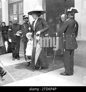 05/31/1911. La cour à la ferme. La reine Victoria et le prince des Asturies à leur arrivée à Ségovie à la tête de San Ildefonso. Crédit : Album / Archivo ABC / Julio Duque Banque D'Images