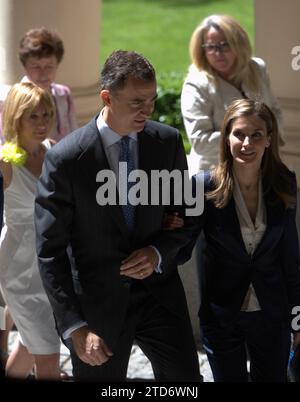 Madrid, 06/21/2014. Palais Zurbano. Les rois d'Espagne Don Felipe et Doña Letizia rencontrent les associations de victimes du terrorisme lors du premier acte officiel de leur règne. PHOTO DE SAN BERNARDO. Archdc. Crédit : Album / Archivo ABC / Eduardo San Bernardo Banque D'Images