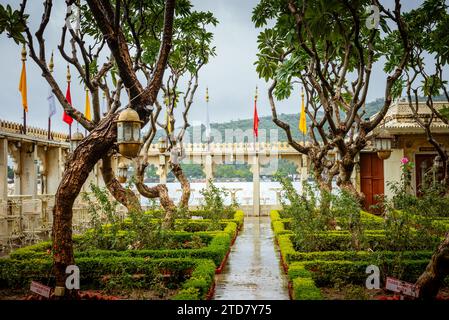 Udaipur Rajasthan Inde, 19 septembre 2023 vue extérieure et paysage du Jagmandir ou Jag Mandie à Udaipur Rajasthan Inde Banque D'Images