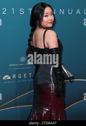 BEVERLY HILLS, LOS ANGELES, CALIFORNIE, États-Unis - DÉCEMBRE 16 : l'actrice et YouTubeuse américaine Lana Condor arrive au 21e gala annuel inoubliable Asian American Awards qui s'est tenu à l'hôtel Beverly Hilton le 16 décembre 2023 à Beverly Hills, Los Angeles, Californie, États-Unis. (Photo de Xavier Collin/image Press Agency) Banque D'Images