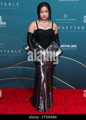 BEVERLY HILLS, LOS ANGELES, CALIFORNIE, États-Unis - DÉCEMBRE 16 : l'actrice et YouTubeuse américaine Lana Condor arrive au 21e gala annuel inoubliable Asian American Awards qui s'est tenu à l'hôtel Beverly Hilton le 16 décembre 2023 à Beverly Hills, Los Angeles, Californie, États-Unis. (Photo de Xavier Collin/image Press Agency) Banque D'Images