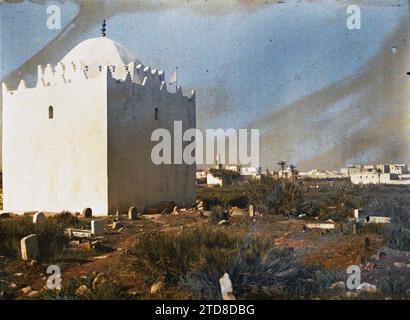 Casablanca, Maroc partie du cimetière musulman, Habitat, Architecture, religion, Tombeau, cimetière, architecture funéraire, Islam, Minaret, architecture religieuse, Maroc, Casablanca, le cimetière musulman, Casablanca, 01/12/1912 - 31/12/1912, Passet, Stéphane, photographe, 1912-1913 - Maroc - Stéphane Passet - (décembre-janvier), Autochrome, photo, verre, Autochrome, photo, positif, horizontal, taille 9 x 12 cm Banque D'Images