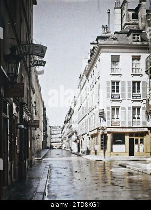 Paris (9e arr.), France rue Taitbout et rue de la victoire, logement, Architecture, activité économique, enseigne, rue, quartier, café, bar, restaurants, hôtels, France, Paris, rue Taitbout, arrondissement IX, 26/07/1914 - 26/07/1914, Passet, Stéphane, photographe, Autochrome, photo, verre, Autochrome, photo, positif, vertical, taille 9 x 12 cm Banque D'Images