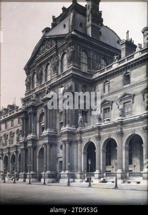 Paris (1e arr.), France le pavillon Richelieu du Palais du Louvre, Habitat, Architecture, Musée, Architecture civile publique, terrasse, Arc, arcade/arceau, décoration sculptée, Galerie, palais, Château, France, Paris, le Louvre, pavillon Richelieu, Louvre, 22/03/1920 - 22/03/1920, Léon, Auguste, photographe, Autochrome, photo, verre, Autochrome, photo, positif, vertical, taille 9 x 12 cm Banque D'Images