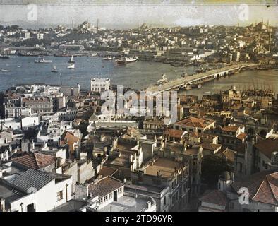 Constantinople (Istanbul actuelle), Turquie la Corne d'Or, le pont de Galata, du haut de la Tour de Galata (rive gauche, nord), Habitat, Architecture, nature, environnement, Rivière, Génie civil, bateau, hydrographie, panorama de la zone urbaine, Pont, Turquie, Constantinople, vues prises du haut de la Tour Galata, Istanbul, 01/06/1913 - 30/06/1913, Léon, Auguste, photographe, 1913 - Balkans - Léon Busy et Auguste Léon - (23 avril - 9 juin), Autochrome, photo, verre, Autochrome, photo, positif, horizontal, taille 9 x 12 cm Banque D'Images