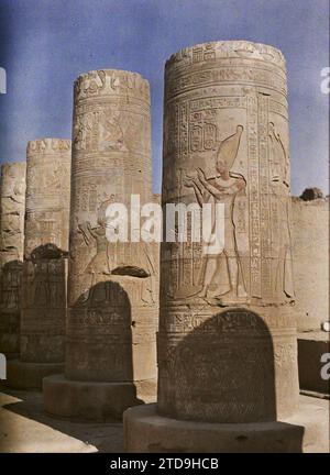 KOM Ombo, environs d'Assouan, Egypte, Afrique colonnes du portique d'entrée du temple, Habitat, Architecture, religion, Temple, vestige archéologique, bas-relief, décoration peinte, colonne, polythéisme égyptien, décoration sculptée, architecture religieuse, Egypte, Kom Ombo, colonnes avec reliefs peints, Kôm Ombo, 23/01/1914 - 23/01/1914, Léon, Auguste, photographe, 1914 - Egypte - Auguste Léon - (janvier-février), Autochrome, photo, verre, Autochrome, photo, positif, vertical, taille 9 x 12 cm Banque D'Images