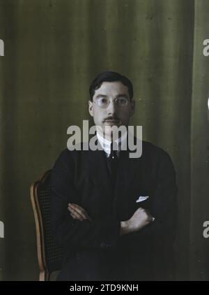 Propriété de Albert Kahn, Boulogne, France Monsieur. . ., êtres humains, Portrait, Homme, France, Boulogne, Portraits, MR, Boulogne propriété d'Albert Kahn, 27/12/1922 - 27/12/1922, Léon, Auguste, photographe, autochrome, photo, verre, autochrome, photo, positif, vertical, taille 9 x 12 cm Banque D'Images