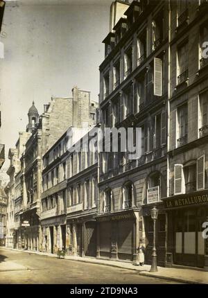 Paris (9e arr.), France Maisons expropriées rue Taitbout, pour la construction du boulevard Haussmann, logement, Architecture, enregistrement, informations, signe, œuvres, enregistrement commercial, magasin, marquise, France, Paris, rue Taitbout, Maisons expropriées pour le Percemt du Boulevard Haussmann, arrondissement IX, 02/04/1923 - 02/04/1923, Léon, Auguste, photographe, Autochrome, photo, verre, Autochrome, photo, positif, vertical, taille 9 x 12 cm Banque D'Images