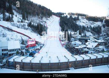 Val Gardena, Tyrol du Sud, Italie. 16 décembre 2023. Finale de la coupe du monde de ski Audi FIS 2023 jour 3 ; deuxième descente masculine ; Saslong Stadium crédit : action plus Sports/Alamy Live News Banque D'Images