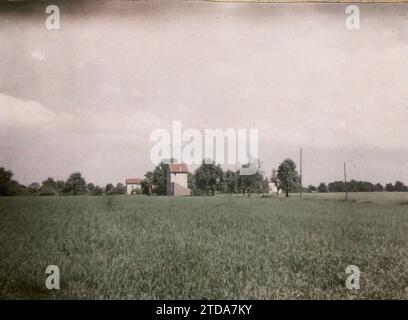 Montsoult, France, nature, Environnement, activité économique, habitat, architecture, paysage, agriculture, élevage, champ, logement, Ile de France, Montroult, champ de blé, Montsoult, 29/05/1930 - 29/05/1930, Passet, Stéphane, photographe, 1930 - Ile-de-France - Stéphane Passet - (1 mai-8 juillet), Autochrome, photo, verre, Autochrome, photo, positive Banque D'Images