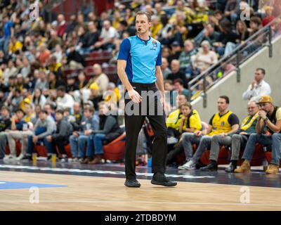 Ludwigsburg, Deutschland. 17 décembre 2023. Nicolas Rotter, GER, MHP Riesen Ludwigsburg vs Syntainics MBC, Basketball, Bundesliga, easycredit BBL, 11. Spieltag, Spielzeit 2023/2024, 17.12.2023, photo : Eibner-Pressefoto/Sascha Walther crédit : dpa/Alamy Live News Banque D'Images