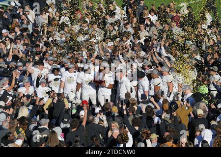 18 décembre 2023, McKinney, Texas, USA : 16 décembre 2023, McKinney, Texas, États-Unis : les joueurs de Harding célèbrent leur victoire au championnat de football de division II de la NCAA après avoir battu 38-7 contre l'école des mines du Colorado au stade McKinney ISD le samedi 16 décembre 2023. À McKinney, Texas, États-Unis (image de crédit : © Javier Vicencio/eyepix via ZUMA Press Wire) USAGE ÉDITORIAL UNIQUEMENT! Non destiné à UN USAGE commercial ! Banque D'Images