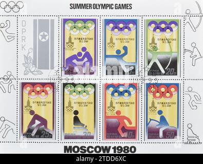 Bloc-feuillet avec timbres oblitérés imprimés par la Corée du Nord, qui font la promotion des Jeux Olympiques d'été 1980 - Moscou, vers 1979. Banque D'Images