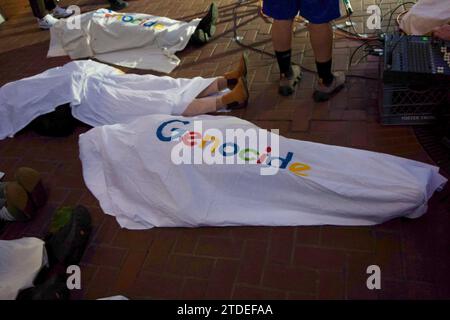 Fermer Google : No Tech for Genocide, protester contre le contrat du projet Nimbus avec Israël et l'intelligence artificielle pour la guerre. San Francisco, CA, États-Unis Banque D'Images