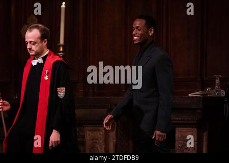 Micheal Ward pendant les Royal Carols - ensemble au service de Noël à l'abbaye de Westminster à Londres. Date de la photo : Vendredi 8 décembre 2023. Banque D'Images