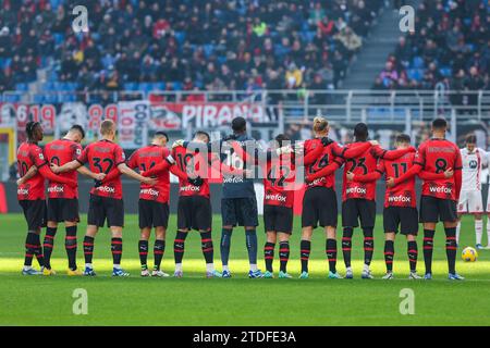 Milan, Italie. 17 décembre 2023. Les joueurs de l'AC Milan vus lors du match de football Serie A 2023/24 entre l'AC Milan et l'AC Monza au stade San Siro. FINAL SCOREMilan 3 | 0 Monza (photo de Fabrizio Carabelli/SOPA Images/Sipa USA) crédit : SIPA USA/Alamy Live News Banque D'Images