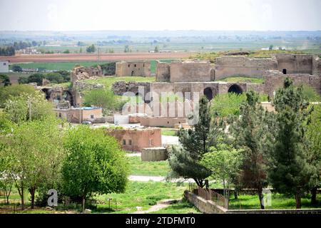 La fondation de la ville de Harran remonte probablement au 18e siècle av. J.-C. maisons coniques typiques de cette région Banque D'Images