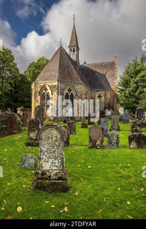 Église paroissiale de Luss dans le village de Luss sur la rive de Lock Lomond, Argyll et Bute, Écosse Banque D'Images