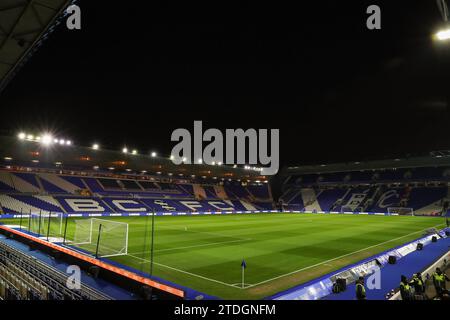 Birmingham, Royaume-Uni. 18 décembre 2023. Une vue générale à l'intérieur de St Andrews, domicile de Birmingham City avant le match de championnat Sky Bet Birmingham City vs Leicester City à St Andrews, Birmingham, Royaume-Uni, le 18 décembre 2023 (photo de Gareth Evans/News Images) à Birmingham, Royaume-Uni le 12/18/2023. (Photo Gareth Evans/News Images/Sipa USA) crédit : SIPA USA/Alamy Live News Banque D'Images