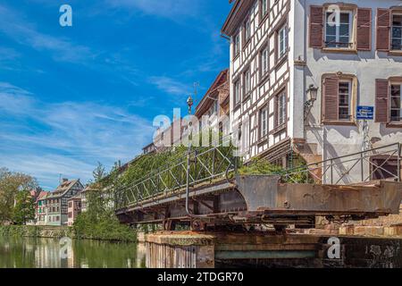 Pont du Faisan, Pont de Pheasant ou Fasanenbruck.Pont hydraulique pivotant construit en 1888 pour les canaux piétonniers et fluviaux du quartier de la petite FRA Banque D'Images