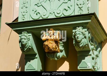 Pirna est une grande ville de district et le siège administratif du district de Saechsische Schweiz-Osterzgebirge et de la communauté administrative de Pirna Banque D'Images