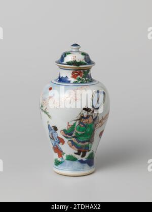 Vase couvert de balustre avec un fonctionnaire érudit et ses serviteurs dans un paysage, anonyme, c. 1645 - c. 1660 couverture de vase de couvercle en forme de balustre en porcelaine, peint en bleu sous glaçure et sur la glaçure rouge, vert, jaune, aubergine et noir. Roches et plantes sur le couvercle. Porcelaine de transition avec des couleurs d'email. Porcelaine de Chine. glaçage. Cobalt (minéral) peinture / vitrification couverture de vase couvercle en forme de balustre en porcelaine, peint en bleu sous glaçure et sur la glaçure rouge, vert, jaune, aubergine et noir. Roches et plantes sur le couvercle. Porcelaine de transition avec des couleurs d'email. Porcelaine de Chine. gla Banque D'Images