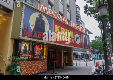 Théâtre impérial montrant Bram stokers Dracula dans la Spielbudenplatz (St Pauli) de Hambourg, Allemagne. Banque D'Images