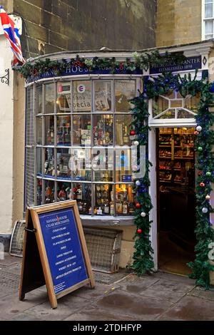 Frederick Tranter Cigar Shop à Noël, Bath. Décembre 2023. Banque D'Images