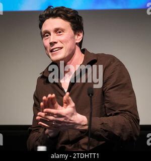 Londres, Royaume-Uni. 18 décembre 2023. George MacKay photographié pendant Mark Kermode en 3D au BFI Southbank. Photo de Julie Edwards crédit : JEP Celebrity photos/Alamy Live News Banque D'Images