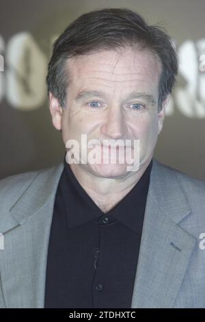 10/08/2002. Madrid. 09-10-02. Robin Williams, présente le film 'Insomnia'. Photo Javier Prieto. Crédit : Album / Archivo ABC / Javier Prieto Banque D'Images