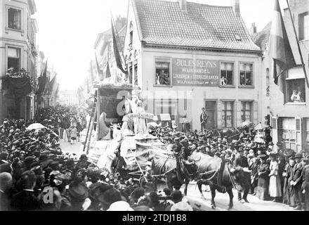 05/19/1909. Photo Charles Trampus. La procession du sang Saint à Bruges, une des étapes les plus artistiques, la cabane de Bethléem. Crédit : Album / Archivo ABC / Charles Trampus Banque D'Images