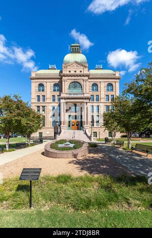 Fort Worth, Texas - 4 novembre 2023 : le palais de justice du comté de Tarrant à fort Worth a été achevé en 1895. C'est le sixième bâtiment du palais de justice à servir Banque D'Images