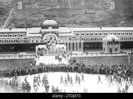 07-18-1928. Inauguration de la gare Somport (Canfranc). Dans l'image la partie espagnole. Crédit : Album / Archivo ABC Banque D'Images