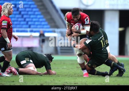 Amanaki Lelei Mafi des Canon Eagles lors du match de la Japan Rugby League One 2023-24 entre Yokohama Canon Eagles et Toyota Verblitz au Nissan Stadium de Yokohama, Japon, le 16 décembre 2023. Crédit : AFLO/Alamy Live News Banque D'Images
