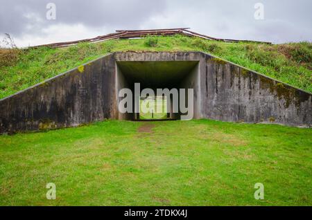 Fortifications au parc d'État de fort Stevens dans l'Oregon, États-Unis Banque D'Images