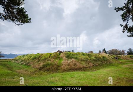 Fortifications au parc d'État de fort Stevens dans l'Oregon, États-Unis Banque D'Images