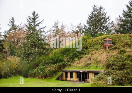 Fortifications au parc d'État de fort Stevens dans l'Oregon, États-Unis Banque D'Images