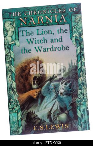 Le Lion, la sorcière et la garde-robe, premier livre de la série chroniques de Narnia, roman fantastique pour enfants de l'auteur C. S. Lewis Banque D'Images