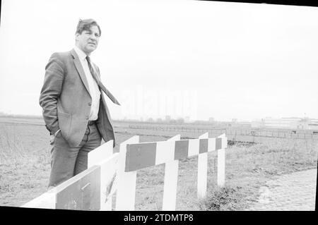 Alderman Kraak à la route d'accès, Waarderpolder, panneaux, Aldermen, 26-03-1984, Whizgle nouvelles du passé, adaptées à l'avenir. Explorez les récits historiques, l'image de l'agence néerlandaise avec une perspective moderne, comblant le fossé entre les événements d'hier et les perspectives de demain. Un voyage intemporel façonnant les histoires qui façonnent notre avenir Banque D'Images