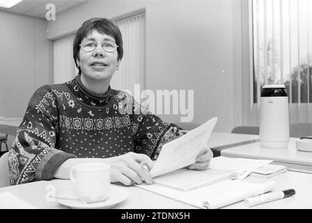 WLTO, lieux de travail, 18-12-1994, Whizgle News from the Past, taillé pour l'avenir. Explorez les récits historiques, l'image de l'agence néerlandaise avec une perspective moderne, comblant le fossé entre les événements d'hier et les perspectives de demain. Un voyage intemporel façonnant les histoires qui façonnent notre avenir Banque D'Images
