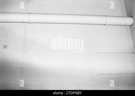 Bâtiments et fissures, Schotersingel 117, Huizen Haarlem, Haarlem, Schotersingel, pays-Bas, 27-01-1977, Whizgle News from the Past, taillé pour l'avenir. Explorez les récits historiques, l'image de l'agence néerlandaise avec une perspective moderne, comblant le fossé entre les événements d'hier et les perspectives de demain. Un voyage intemporel façonnant les histoires qui façonnent notre avenir Banque D'Images