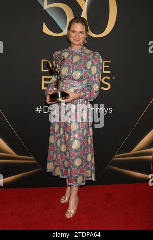 LOS ANGELES - 16 décembre : Jennifer Nettles à la 50e Journée Emmy Creative Awards marche à l'hôtel Bonaventure le 16 décembre 2023 à Los Angeles, CA (photo Katrina Jordan/Sipa USA) Banque D'Images