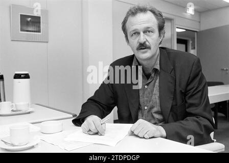 WLTO, lieux de travail, 18-12-1994, Whizgle News from the Past, taillé pour l'avenir. Explorez les récits historiques, l'image de l'agence néerlandaise avec une perspective moderne, comblant le fossé entre les événements d'hier et les perspectives de demain. Un voyage intemporel façonnant les histoires qui façonnent notre avenir Banque D'Images